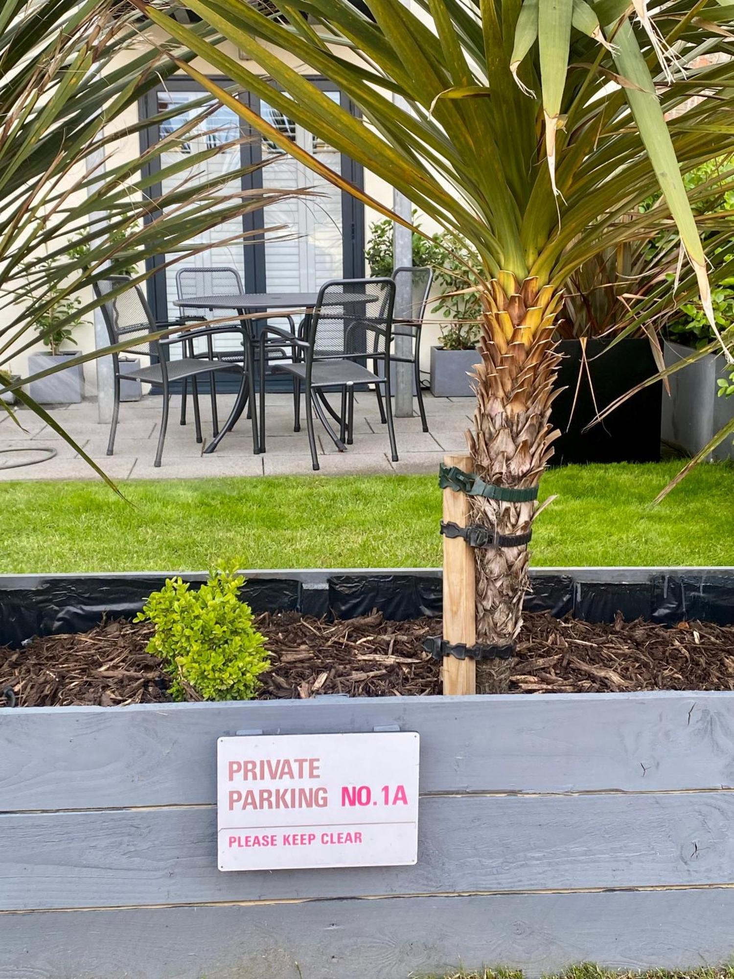 Retro Retreat, Sea View, Free Parking & Ev Plug-In Βίλα Γουίτμπι Εξωτερικό φωτογραφία